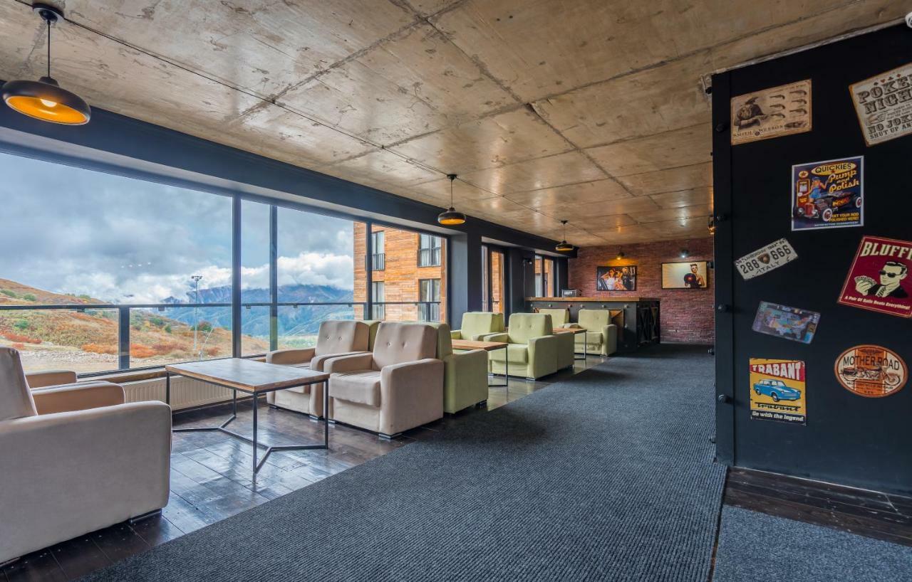 Kato'S Aparthotel Gudauri Mgzavrebi ภายนอก รูปภาพ