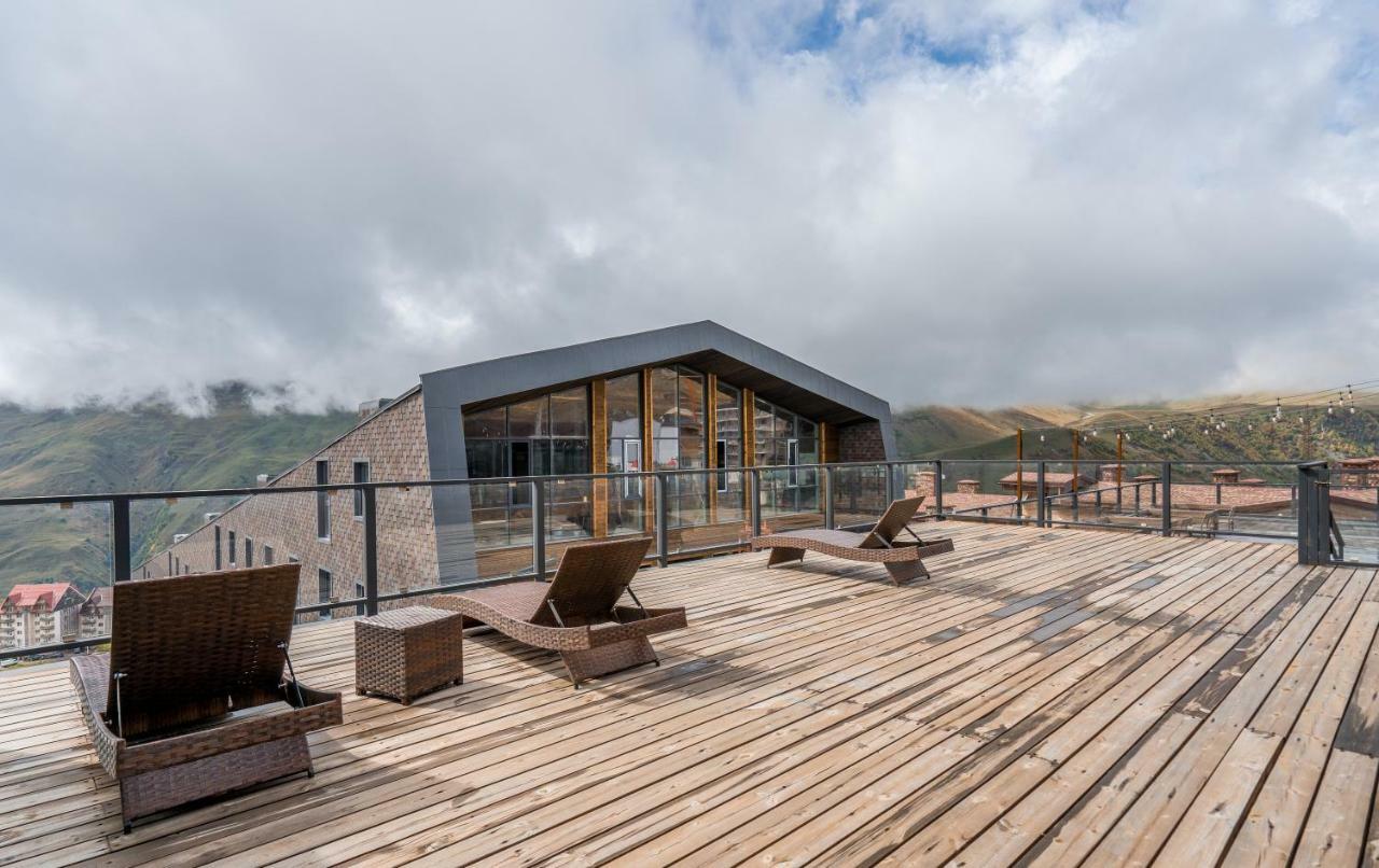 Kato'S Aparthotel Gudauri Mgzavrebi ภายนอก รูปภาพ