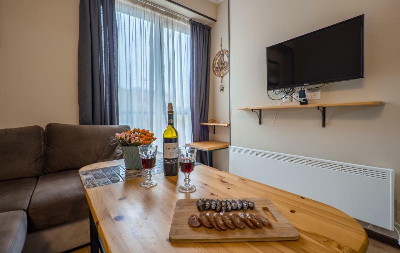 Kato'S Aparthotel Gudauri Mgzavrebi ภายนอก รูปภาพ