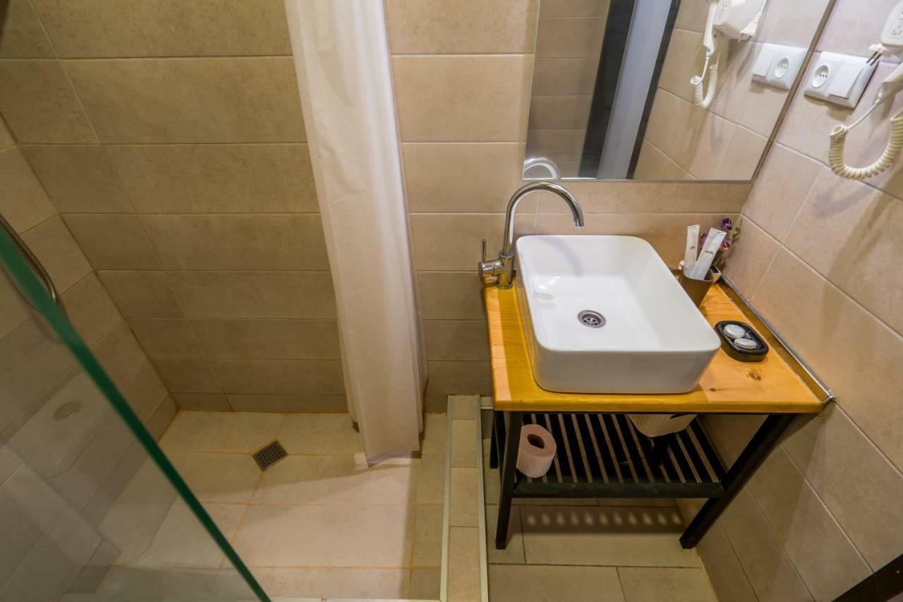Kato'S Aparthotel Gudauri Mgzavrebi ภายนอก รูปภาพ
