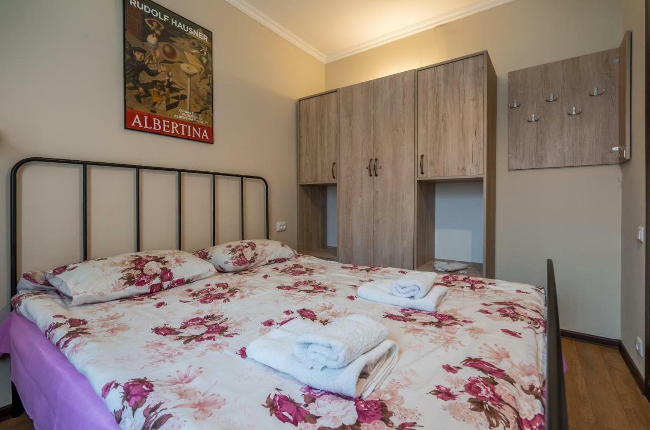 Kato'S Aparthotel Gudauri Mgzavrebi ภายนอก รูปภาพ