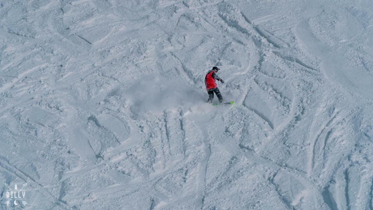 Kato'S Aparthotel Gudauri Mgzavrebi ภายนอก รูปภาพ